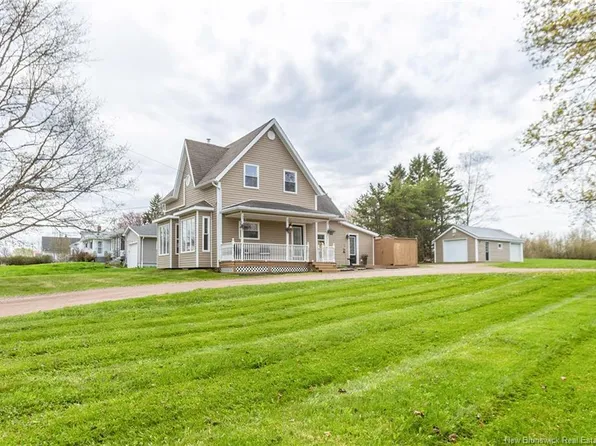 7 Richardson St, Sackville, NB E4L 4H7