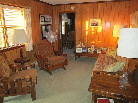 3rd image of 1311 Bunting Ave