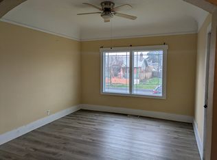 518 W 8th St, The Dalles, OR