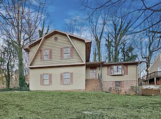 1970 Trophy Dr, Marietta, GA 30062
