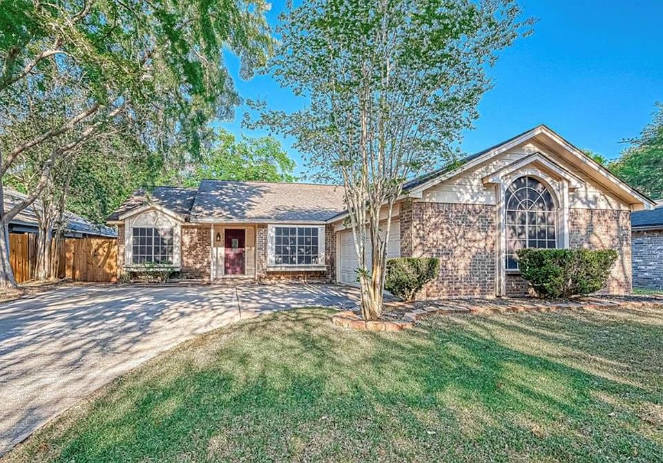 1st image of 3611 Bee Bayou Ln