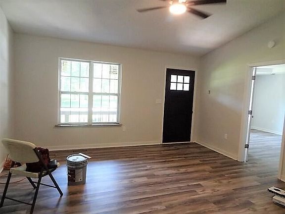 3rd image of 3219 Pueblo Dr