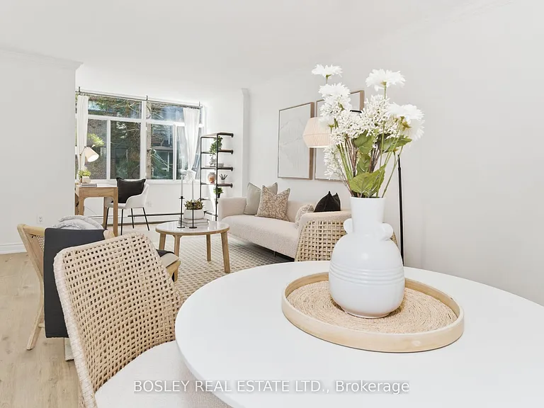 335 Lonsdale Rd #210 — Photo 11