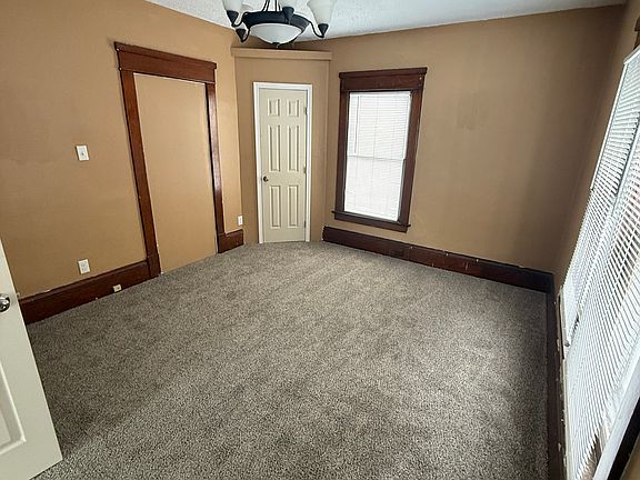 5th image of 1434 S Linden Ave