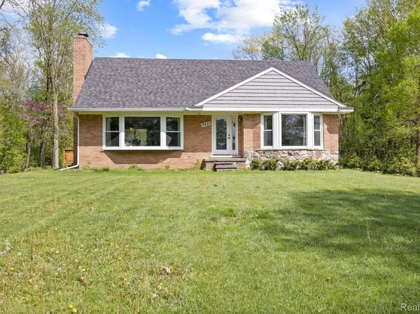 17425 Merriman Rd, Romulus, MI 48174