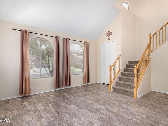 4th image of 5335 E Holmes Ave