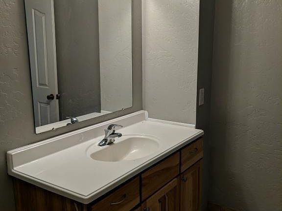 mini_Bathroom_1 (2)_08192022