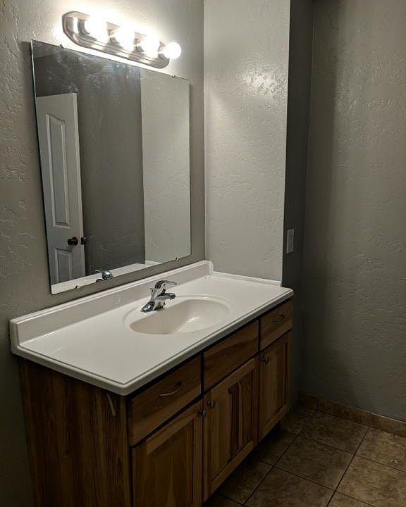 mini_Bathroom_1 (2)_08192022