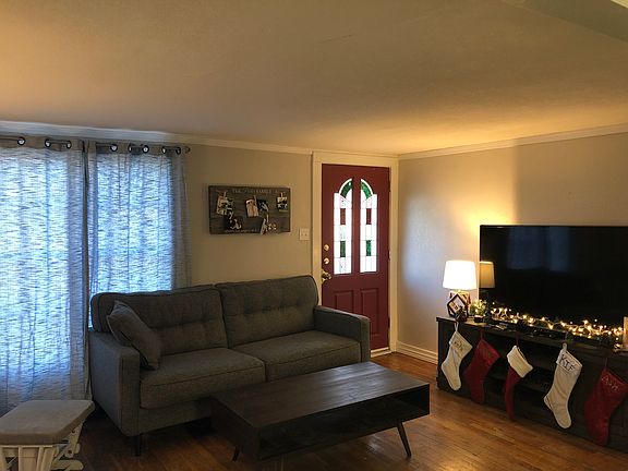 2nd image of 1402 Avenue E