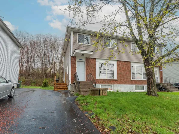 212 Roleika Dr, Halifax, NS B2X 1M6