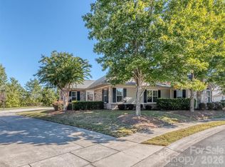 776 Ledgestone Ct, Tega Cay, SC 29708