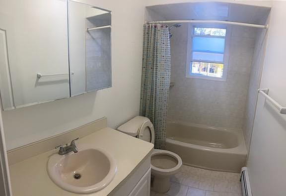 5th image of 7 Maguire Ct