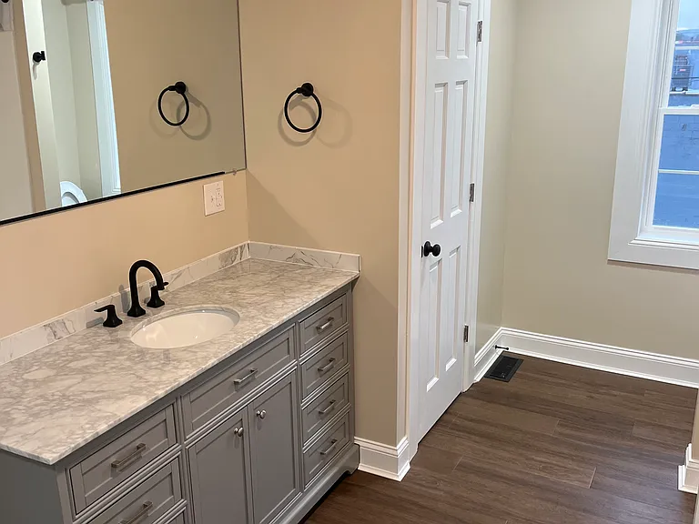 428 Main St #2 — Photo 8