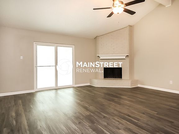 4th image of 1910 Hammerwood Dr
