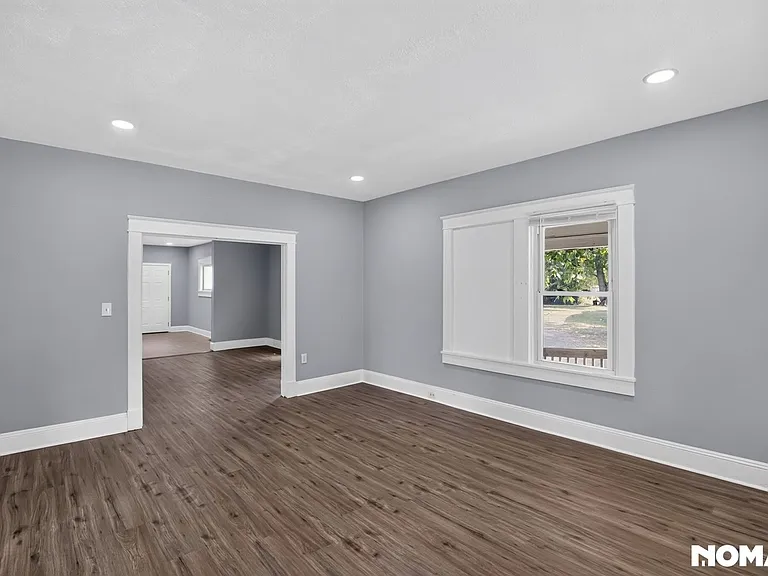 12320 Eastern Ave — Photo 4