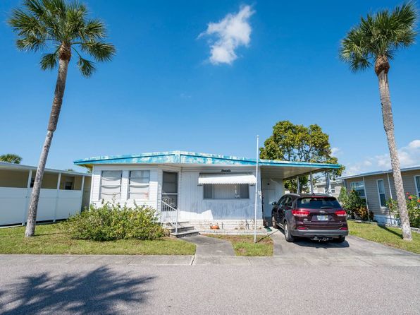 276 Lalani Ln, Largo, FL 33770
