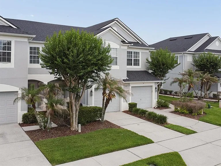 1055 Rock Harbor Ave — Photo 2