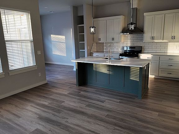 5th image of 4617 East Ave