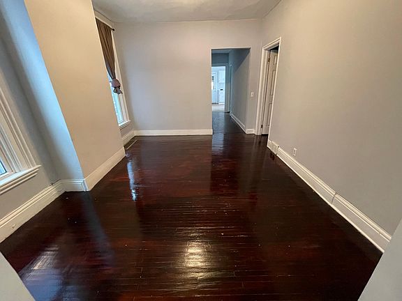 5th image of 183 West Ave