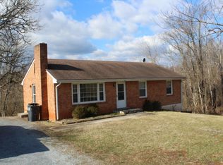 812 Woodhaven Dr, Bedford, VA 24523