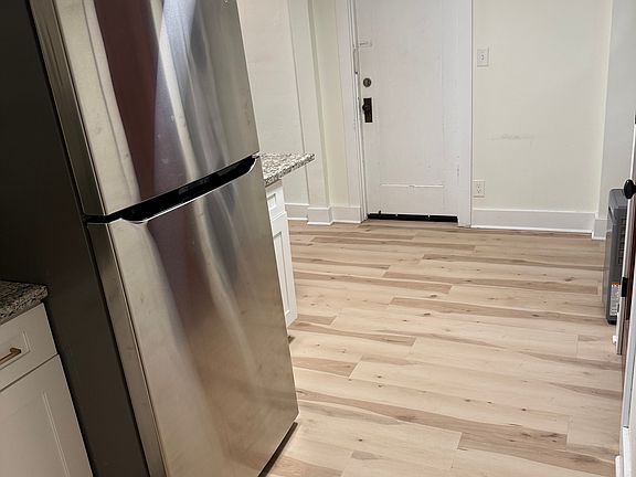 5th image of 3409 Lyndale Ave S APT 5