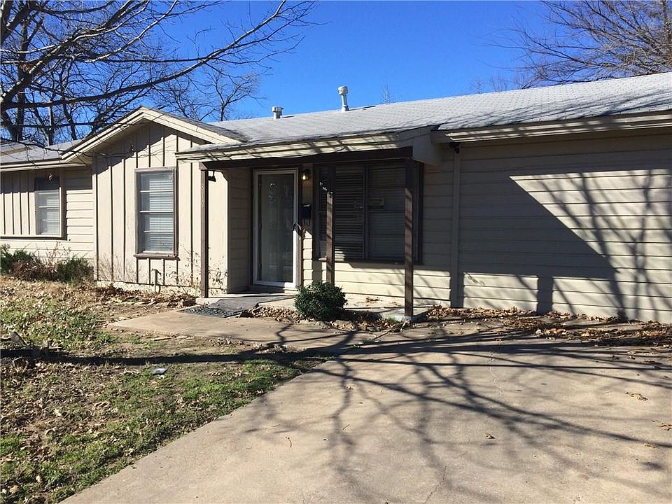 1st image of 819 Milam Dr
