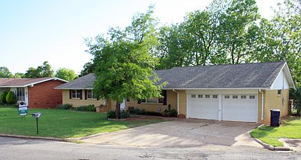 5th image of 115 Moorman Dr