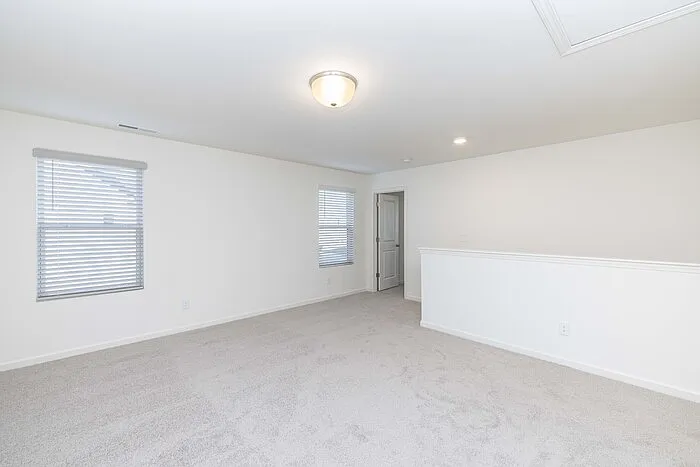 105 Luna Ln — Photo 14