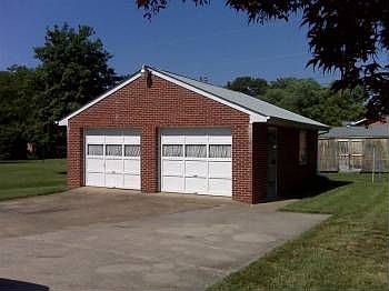 4th image of 7402 Barnette Ave