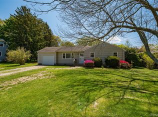 6200 New Suffolk Ave, Mattituck, NY 11952