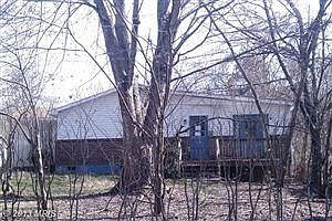 4th image of 17621 Washington St