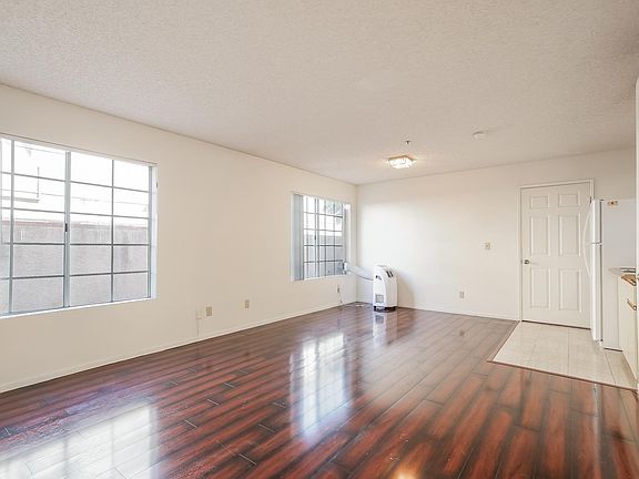4th image of 147 W Acacia Ave APT 113
