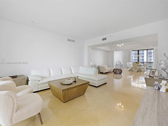 3rd image of 16275 Collins Ave APT 702