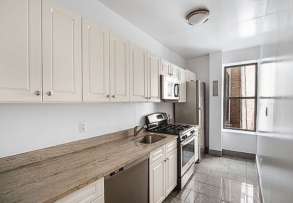 5th image of 66 Saint Nicholas Pl #36-B