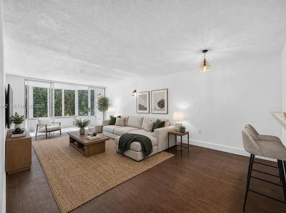 1st image of 1101 NE 191st St #H401