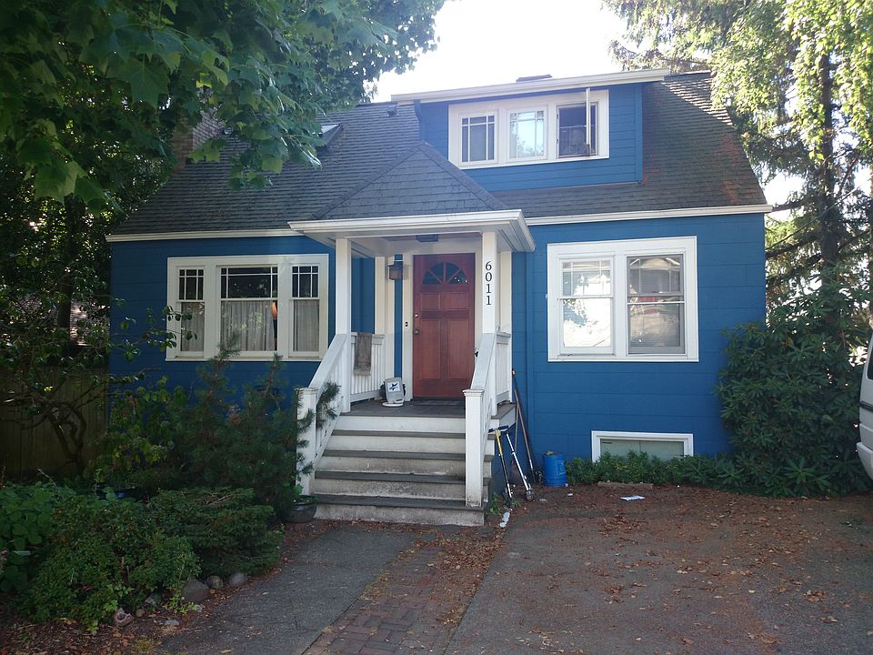 2nd image of 6011 30th Ave NE