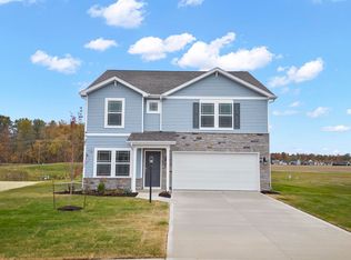 10028 Glen Edge Ln, New Haven, IN 46774