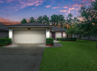 208 N Aberdeenshire Dr, Saint Johns, FL 32259