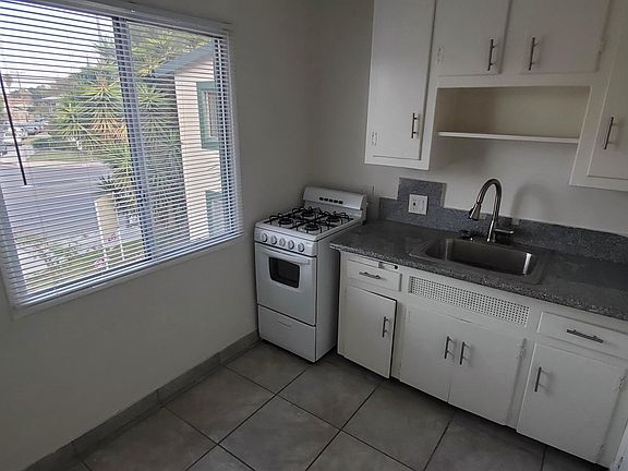 5th image of 4305 S Centinela Ave APT 9