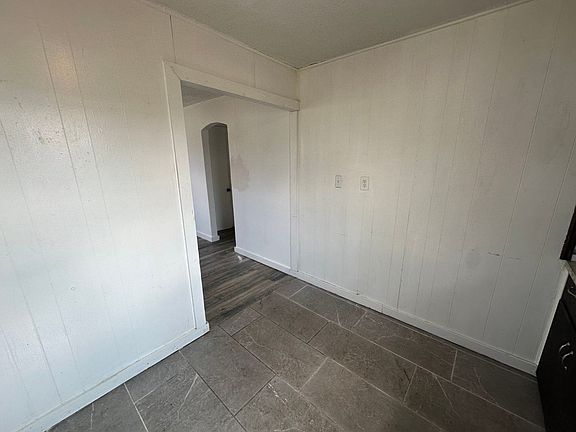 2nd image of 1806 Fairview Dr #A