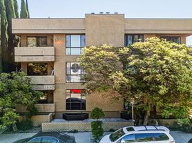 1132 S Doheny Dr, Los Angeles, CA