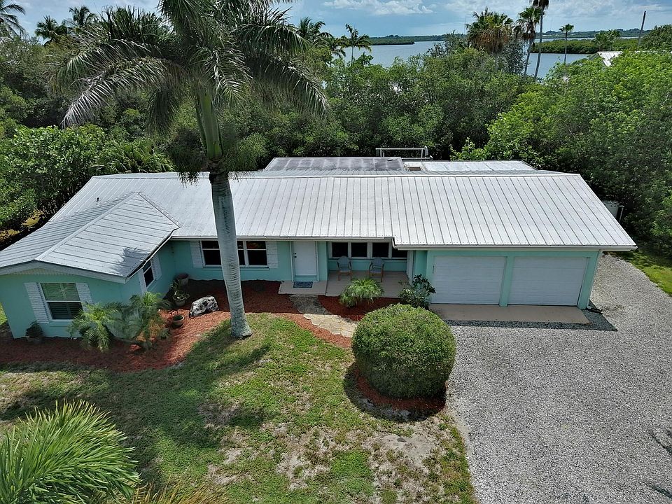 1st image of 285 Live Oak Drive