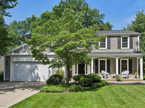 3394 Palmer Dr, Rocky River, OH 44116