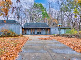 933 Crispell Rd, Clarklake, MI 49234