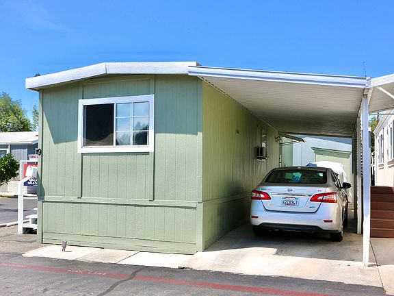4th image of 9 Jamaica Ln #9