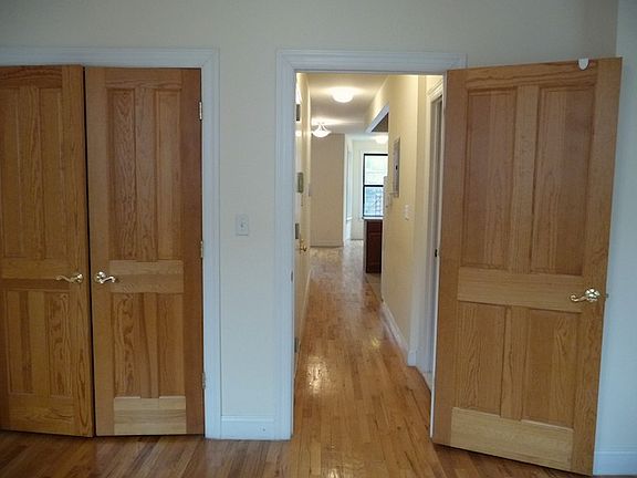 5th image of 202 W 132nd St APT 3