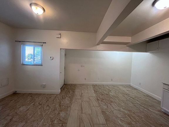 4th image of 305-313 E Myrtle St #309