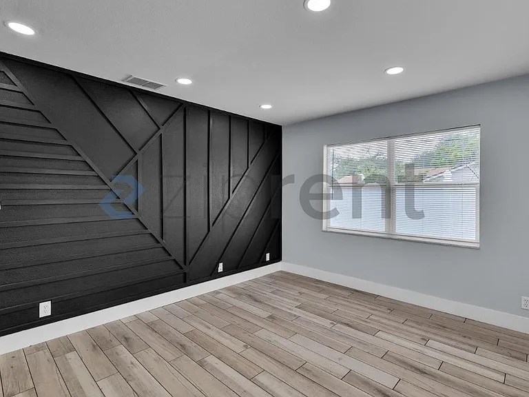 4518 W Rogers Ave #4518 — Photo 3