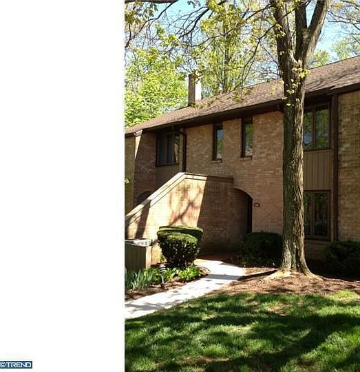 1st image of 136 Woodgate Ln