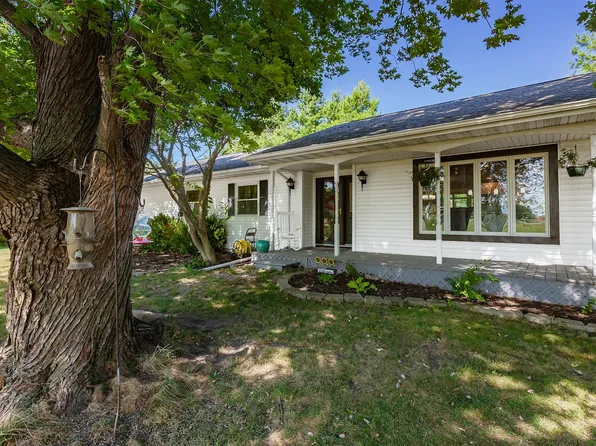 2415 240th St, Dallas Center, IA 50063